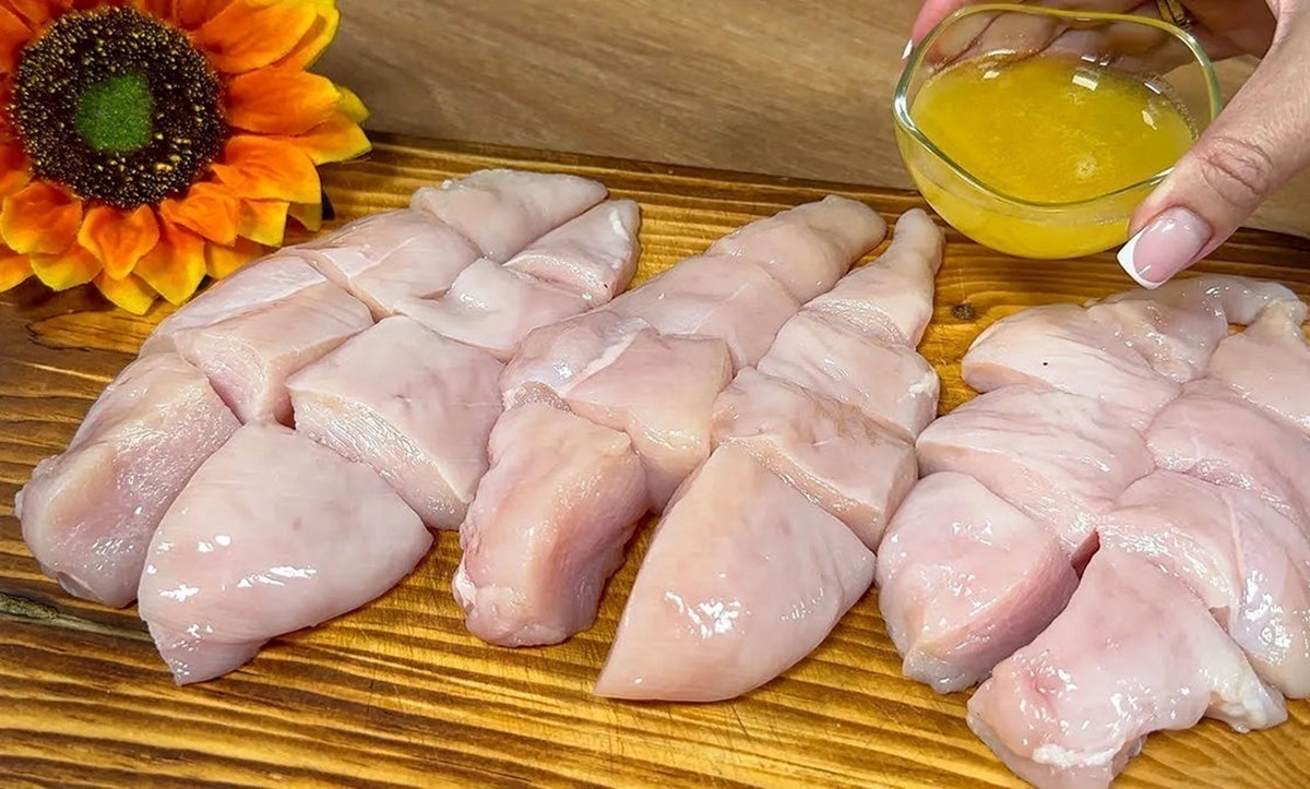 قیمت مرغ امروز ۱۶ فروردین ۱۴۰۴ / فیله مرغ ۳۰۰ هزار تومان شد + جدول قیمت مرغ امروز ۱۶ فروردین ۱۴۰۴ / فیله مرغ ۳۰۰ هزار تومان شد + جدول