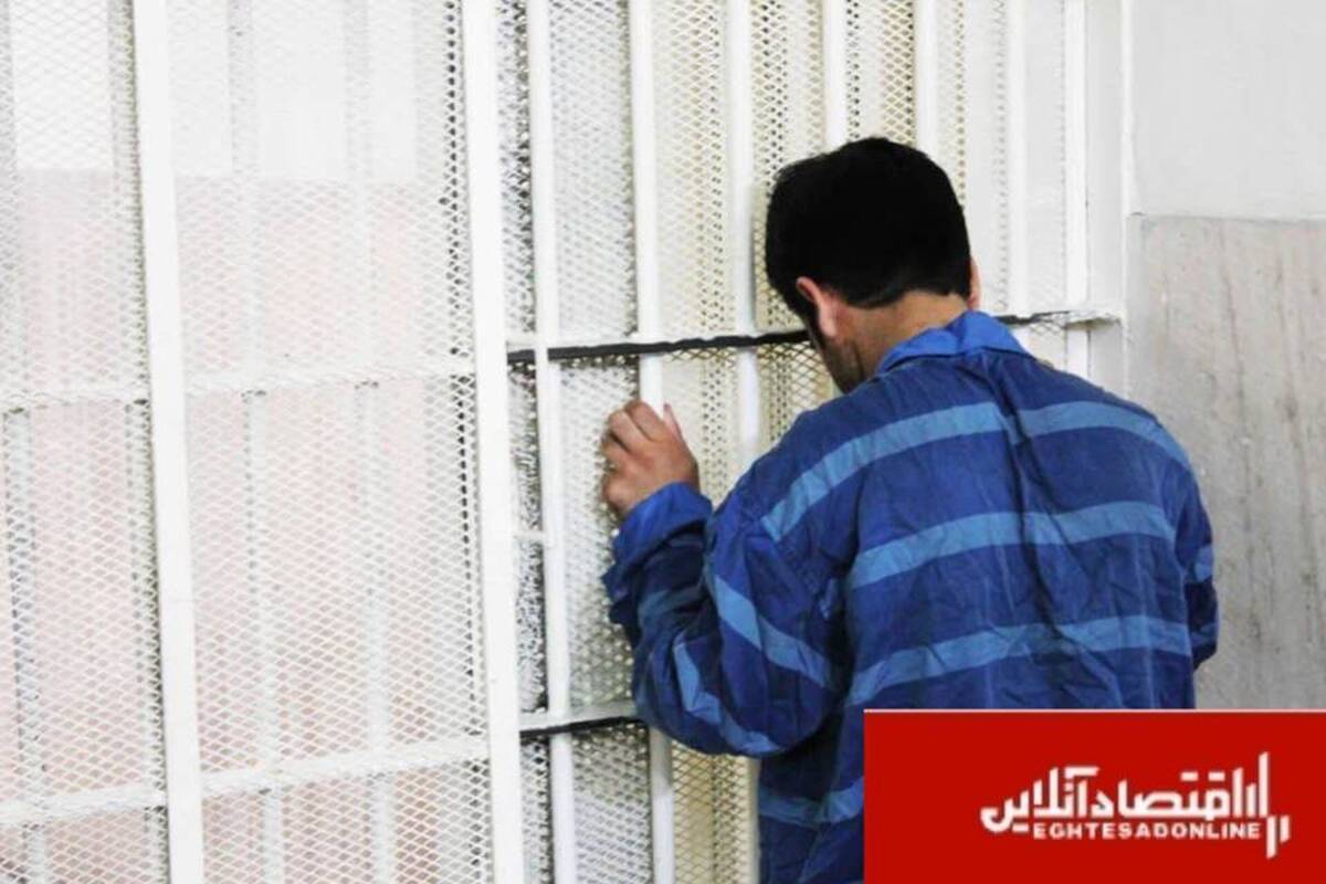 دستگیری کلاهبردار اسکیمری در البرز/ کشف ۲۴۰ عدد کارت بانکی شهروندان از متهم دستگیری کلاهبردار اسکیمری در البرز/ کشف ۲۴۰ عدد کارت بانکی شهروندان از متهم